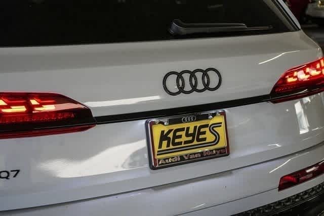 Thumbnail: 2025 Audi SQ7 - 12