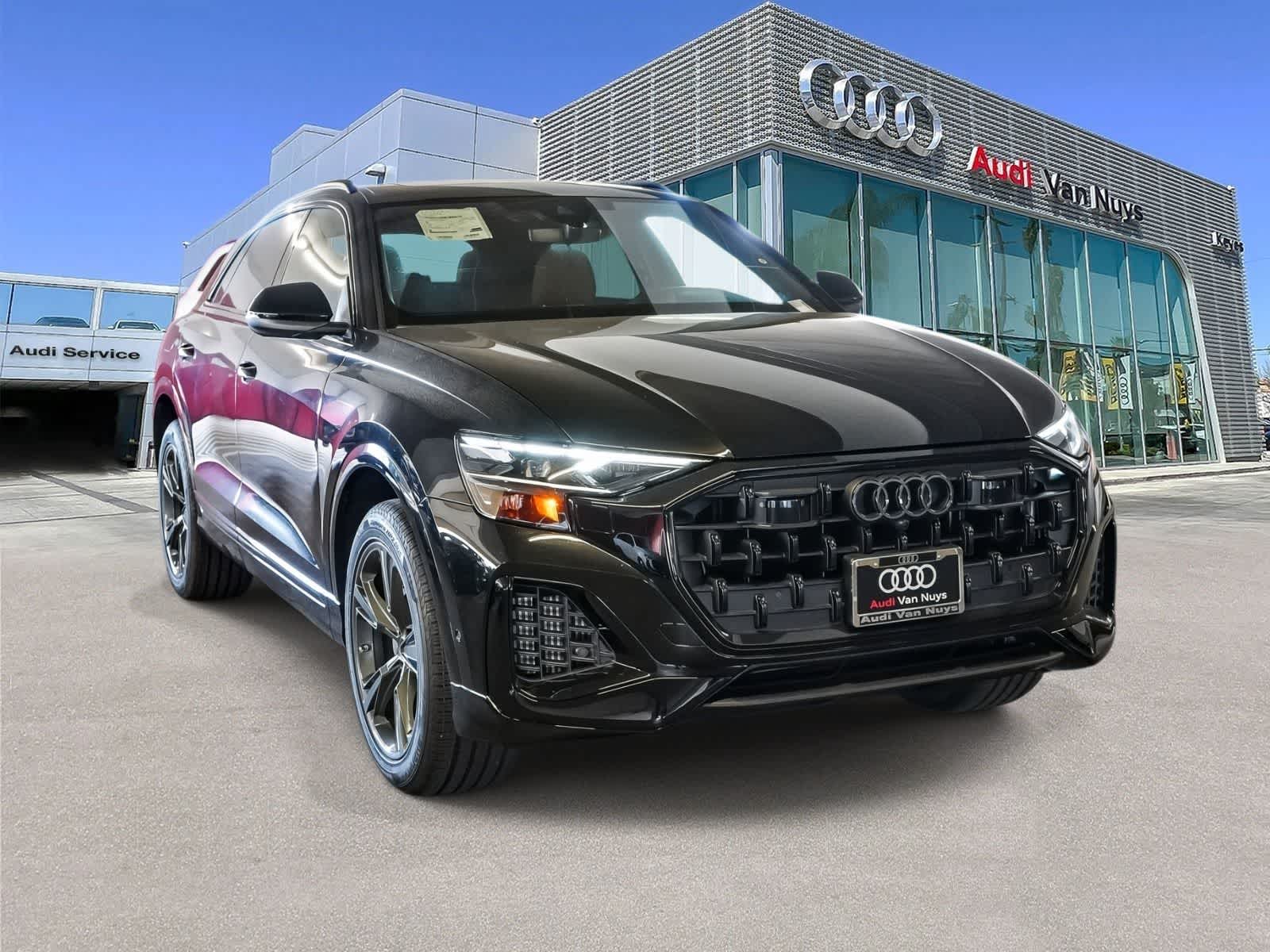 Thumbnail: 2026 Audi Q8 - 3
