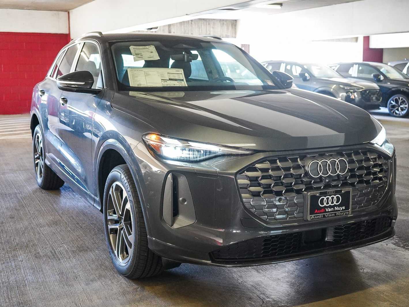 Thumbnail: 2026 Audi Q5 - 3