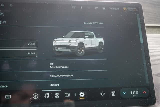 Thumbnail: 2023 Rivian R1T - 26