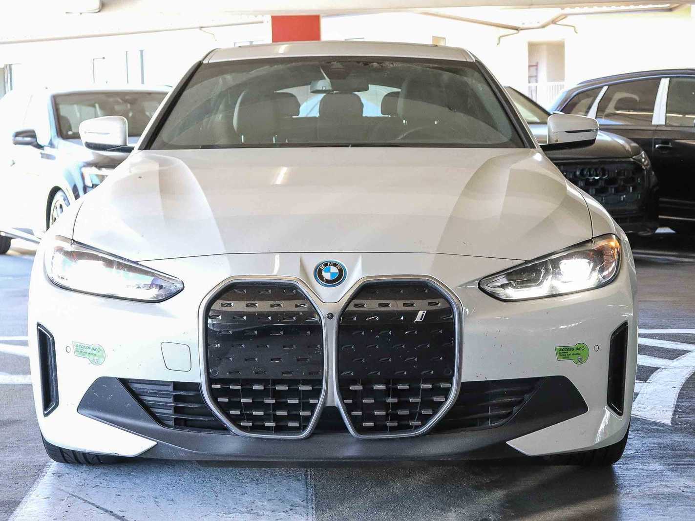 Thumbnail: 2023 BMW i4 - 6