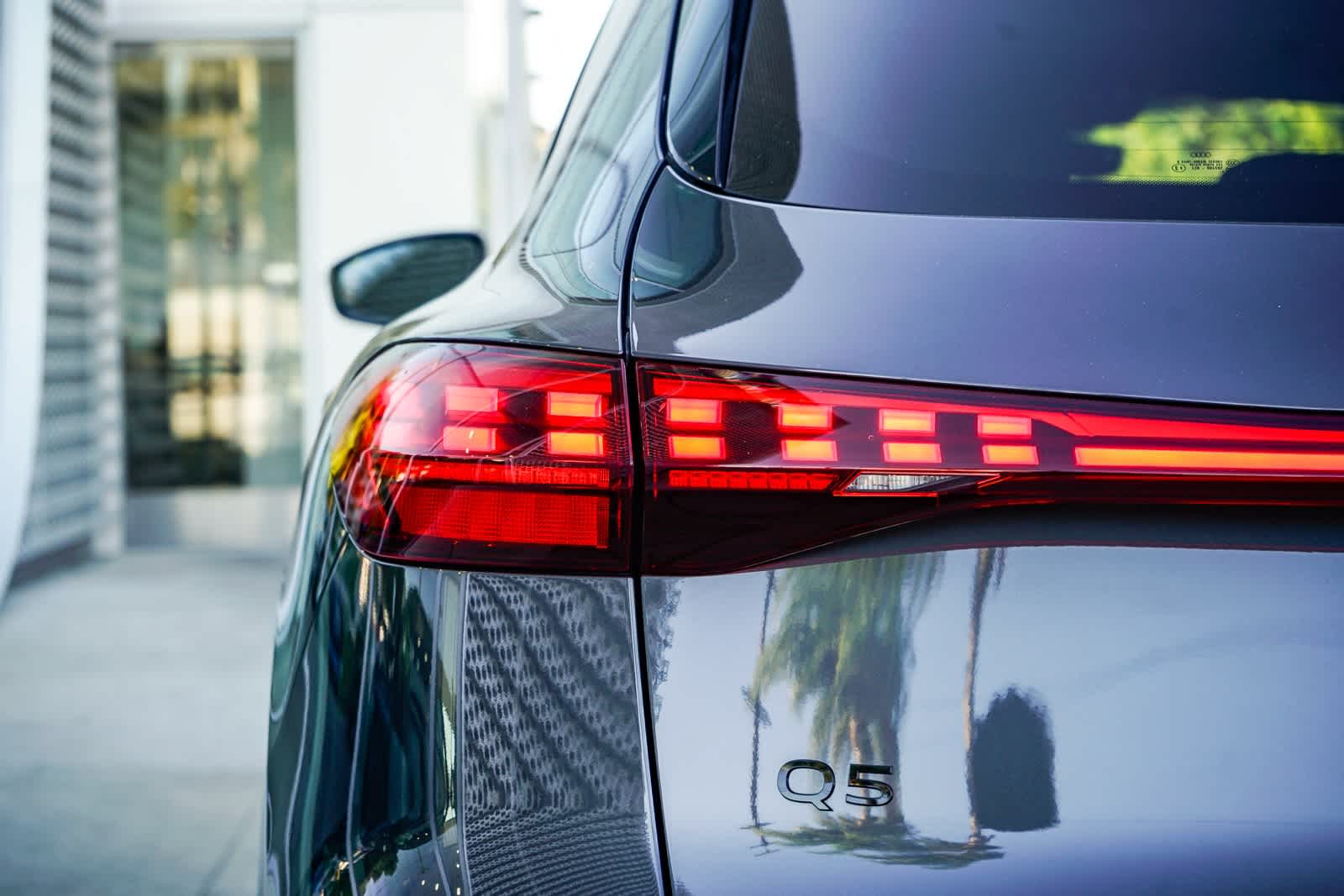 Thumbnail: 2025 Audi Q5 - 9