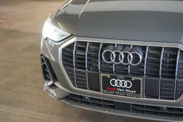 Thumbnail: 2025 Audi Q3 - 9