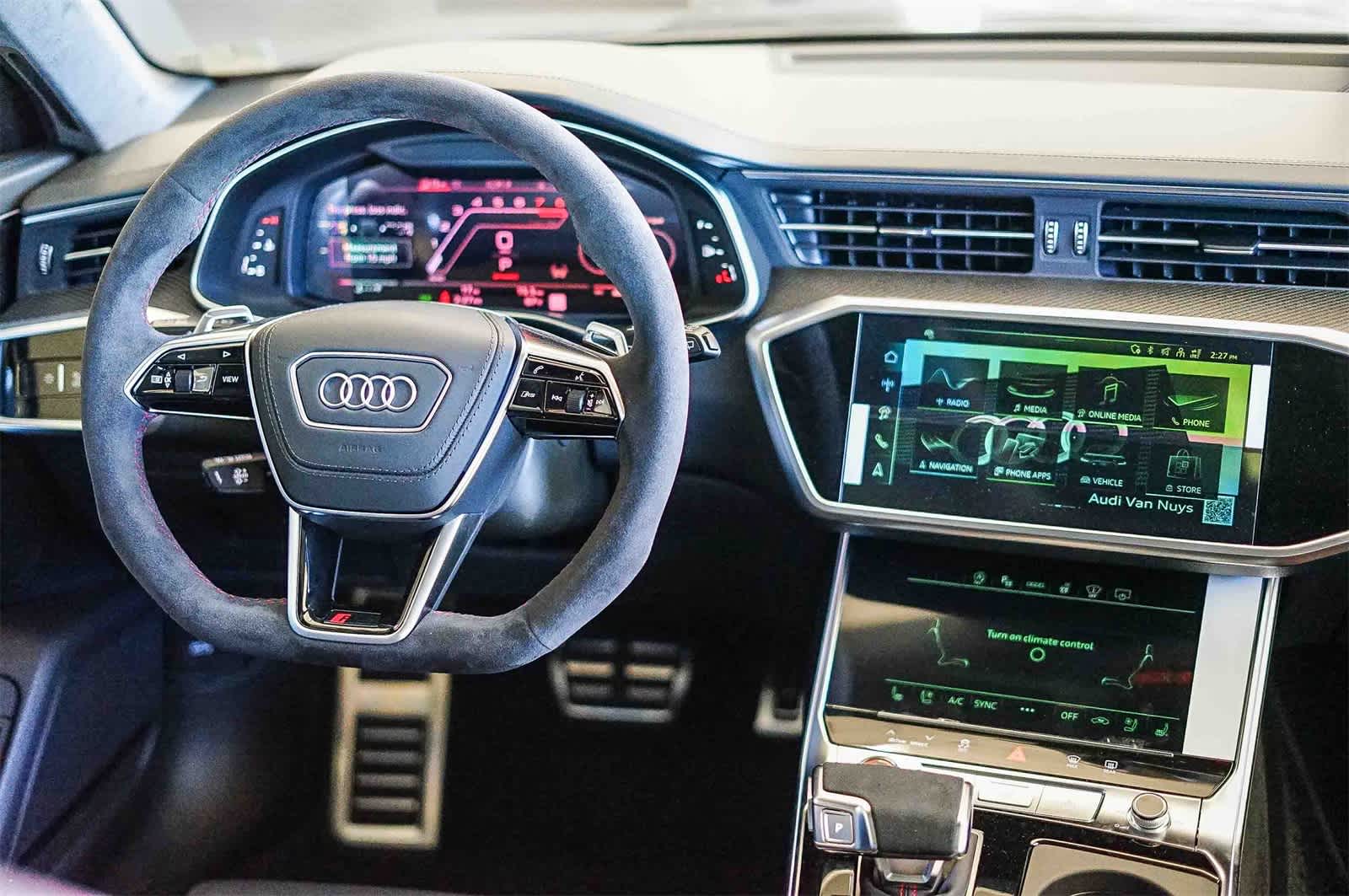 Thumbnail: 2026 Audi RS 6 - 12