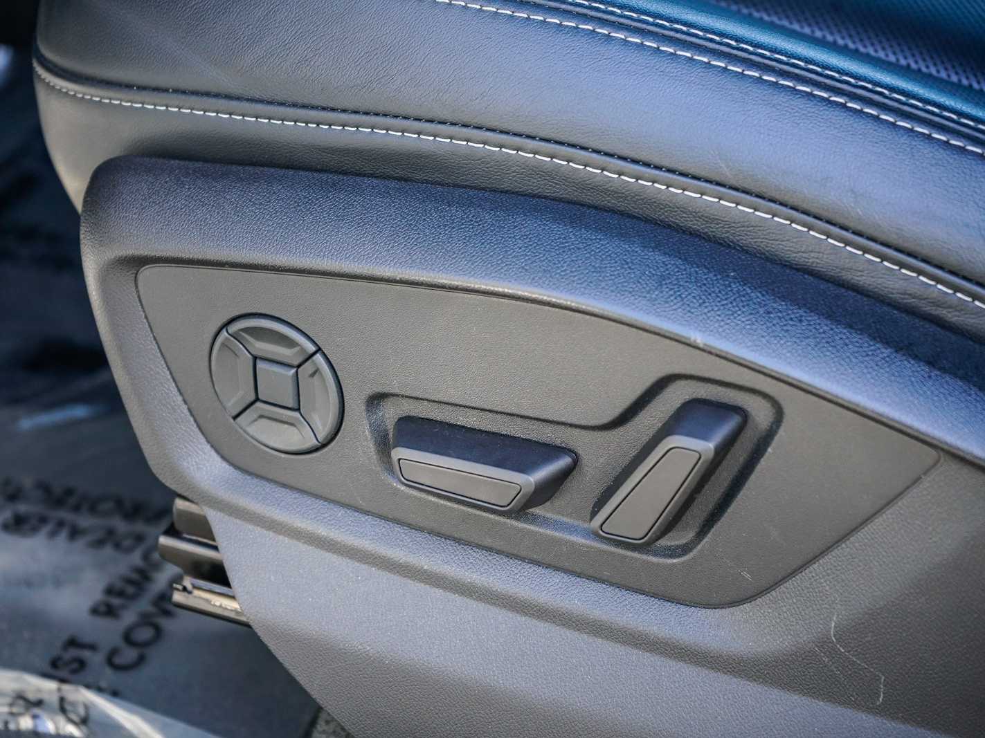 Thumbnail: 2019 Audi Q8 - 20