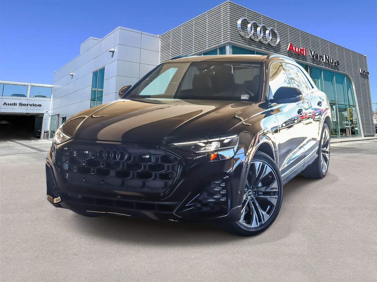 Thumbnail: 2026 Audi Q8 - 1