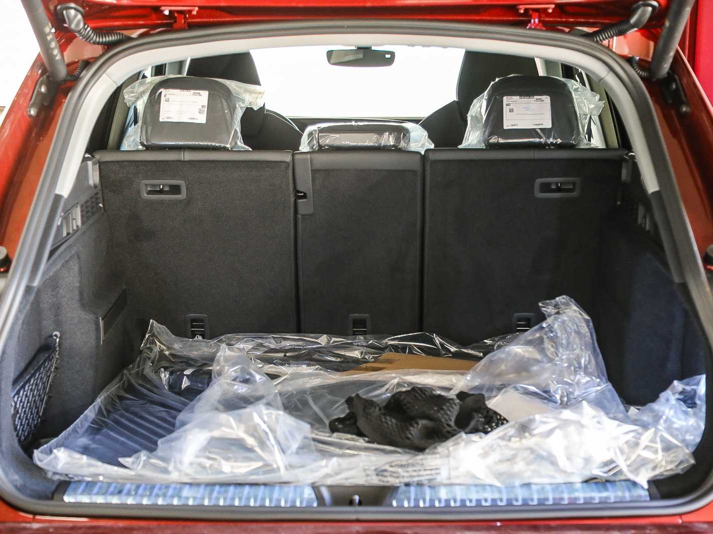 Thumbnail: 2025 Audi Q5 - 25