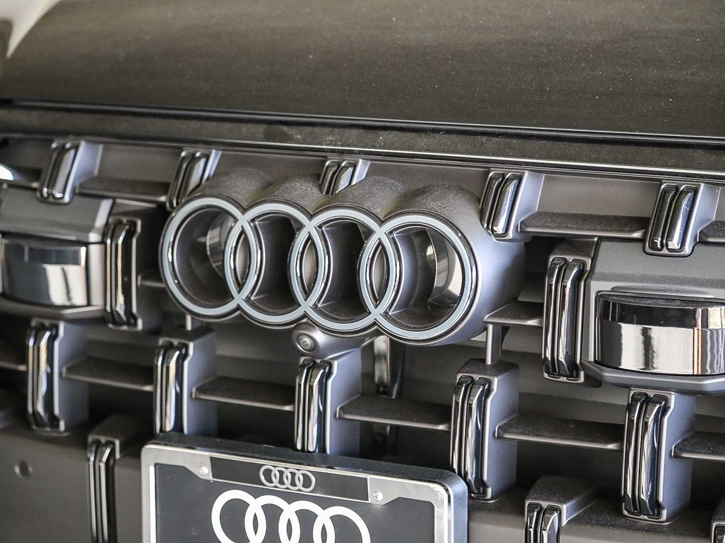 Thumbnail: 2026 Audi Q7 - 8