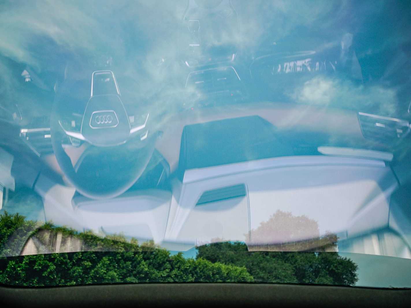 Thumbnail: 2022 Audi e-tron GT - 11