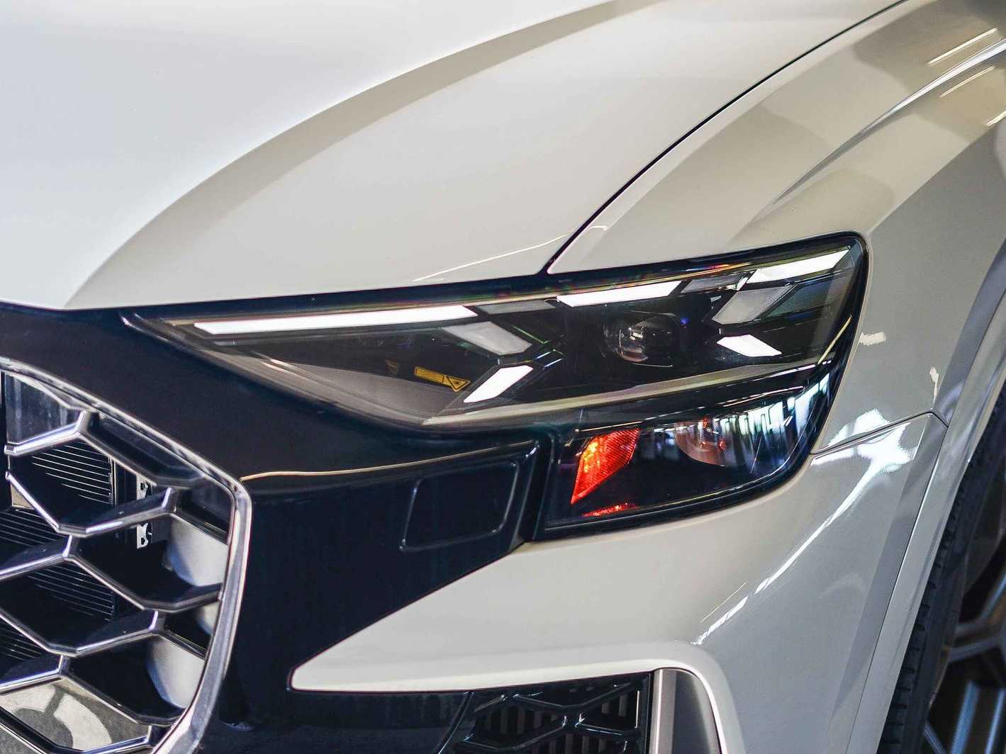 Thumbnail: 2025 Audi RS Q8 - 6