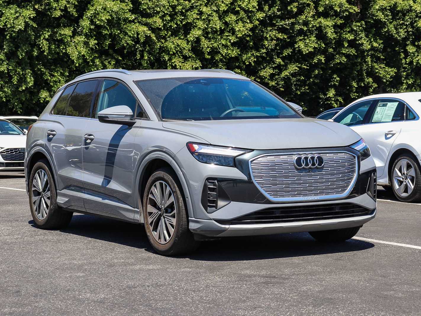 Thumbnail: 2023 Audi Q4 e-tron - 5