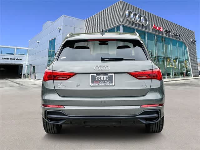2022 Audi Q3 S line Premium photo 3
