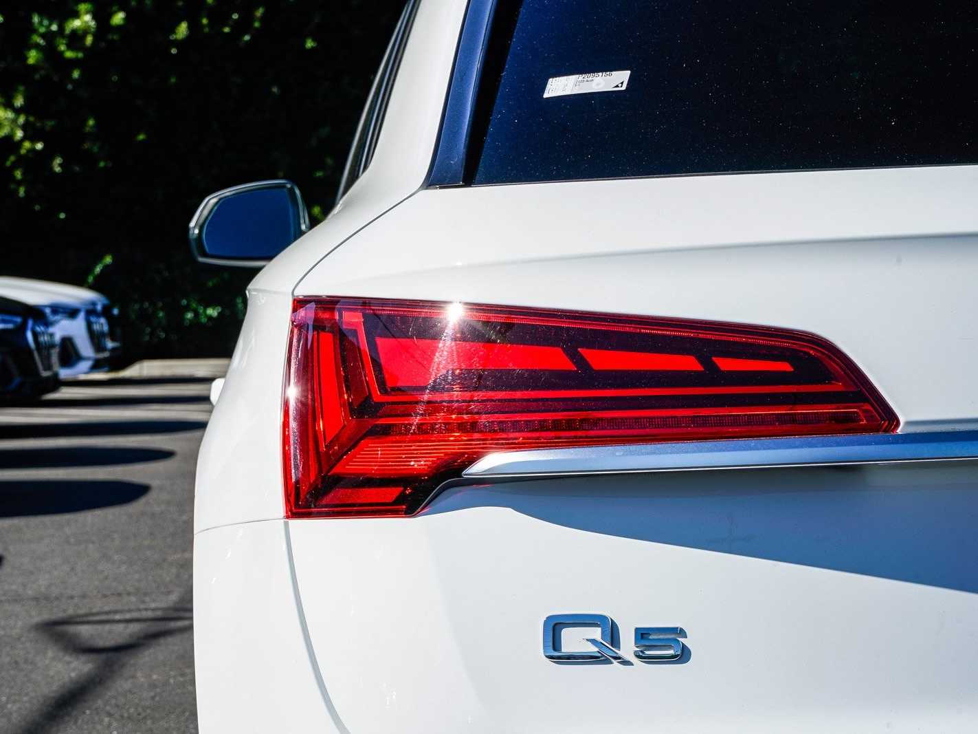 Thumbnail: 2023 Audi Q5 - 19