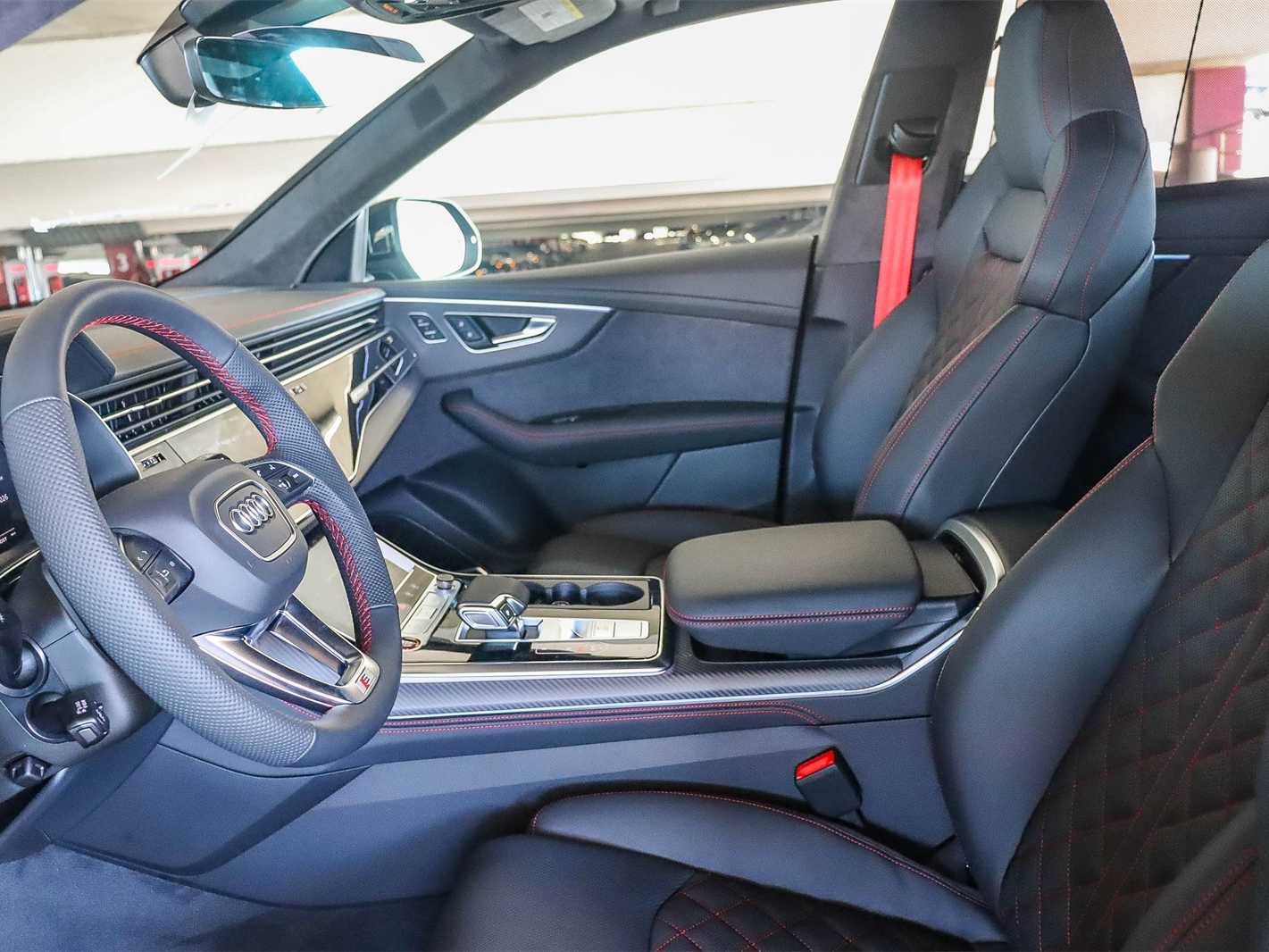 Thumbnail: 2026 Audi SQ8 - 19