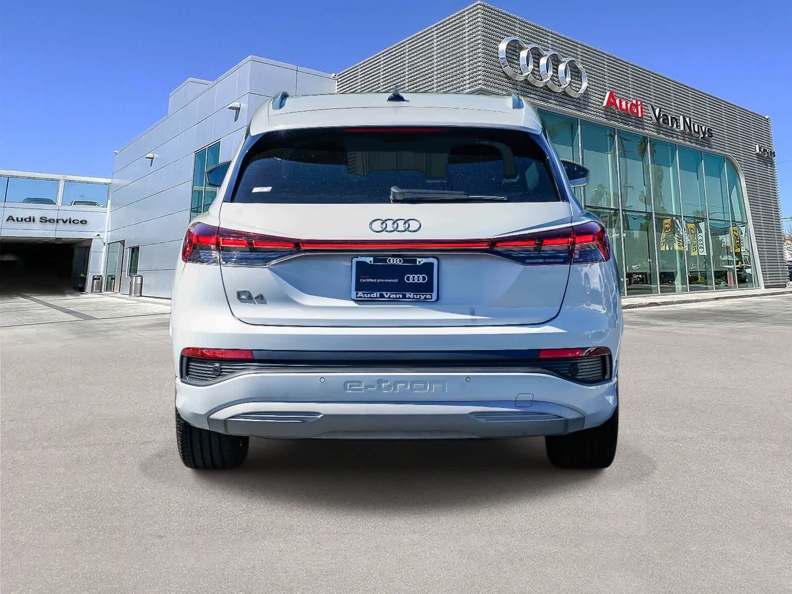 Thumbnail: 2024 Audi Q4 e-tron - 3