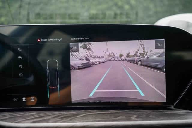 Thumbnail: 2025 Audi Q5 - 24