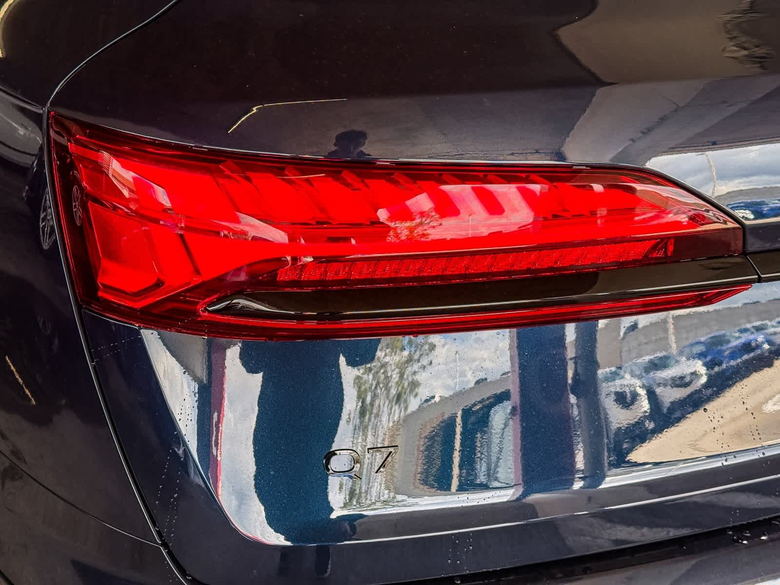 Thumbnail: 2026 Audi Q7 - 7