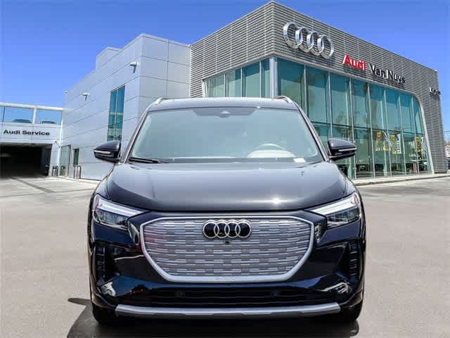 Thumbnail: 2023 Audi Q4 e-tron - 6