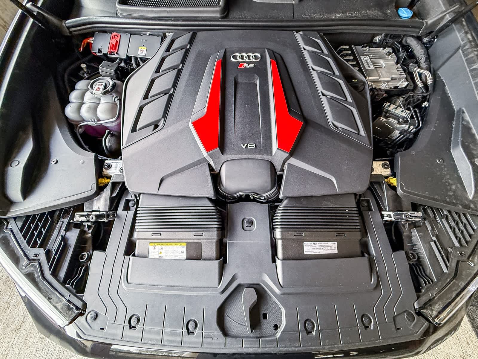 Thumbnail: 2026 Audi RS Q8 - 27