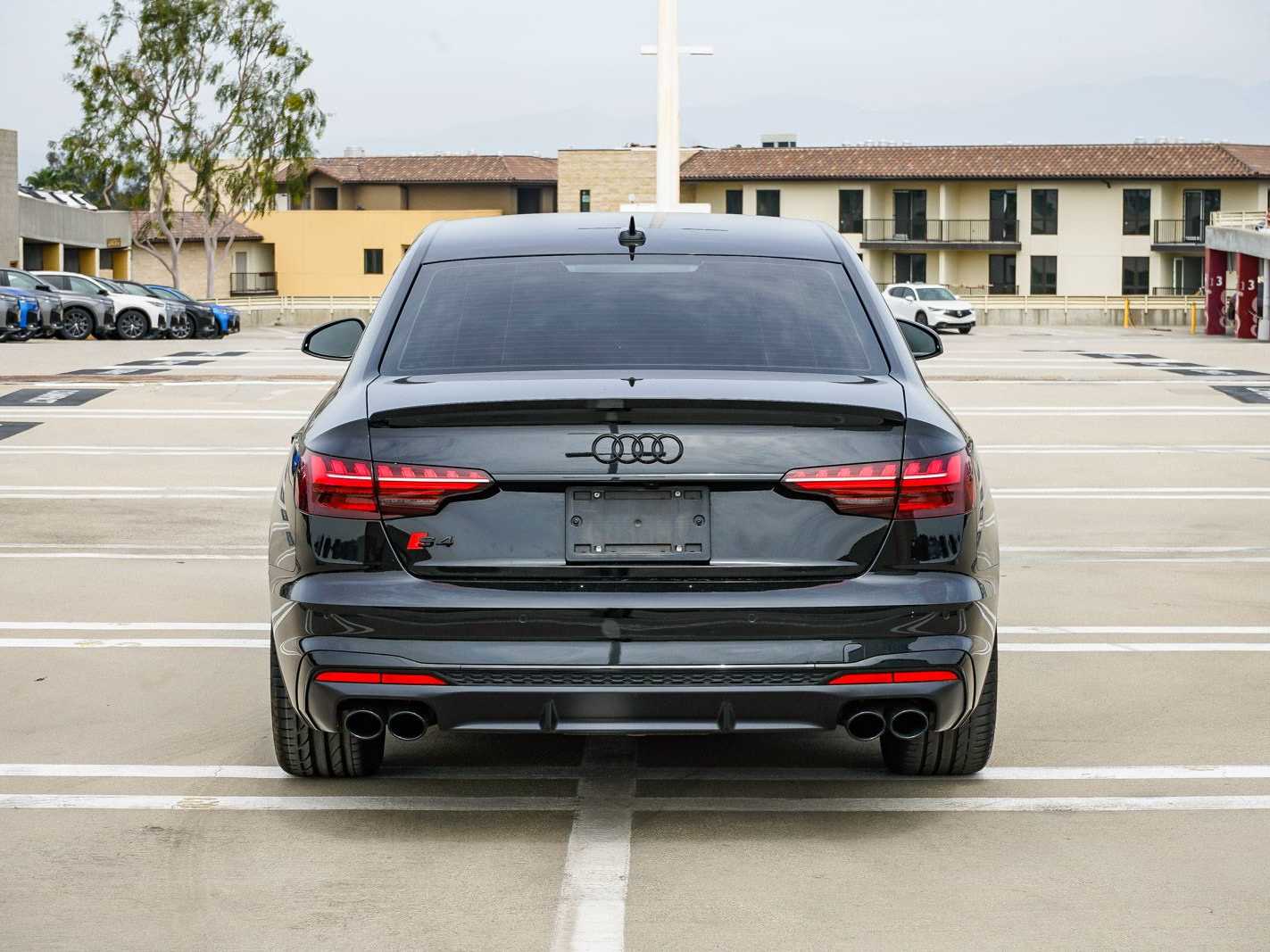 Thumbnail: 2023 Audi S4 - 3