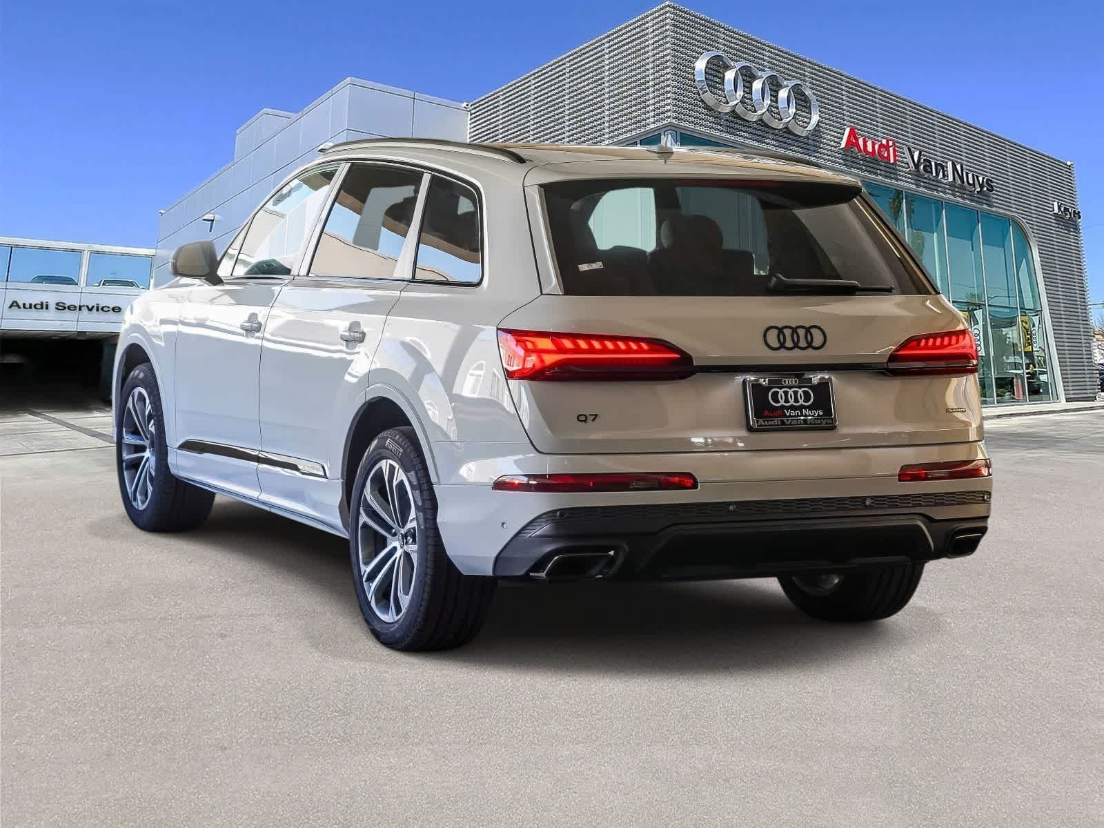 Thumbnail: 2026 Audi Q7 - 6