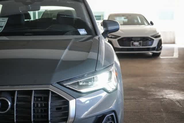 Thumbnail: 2025 Audi Q3 - 7