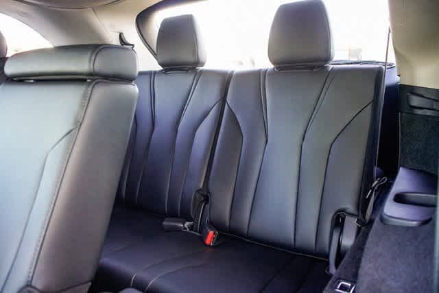 Thumbnail: 2023 Acura MDX - 18