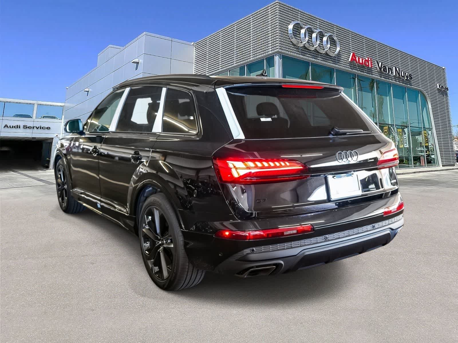 Thumbnail: 2026 Audi Q7 - 6