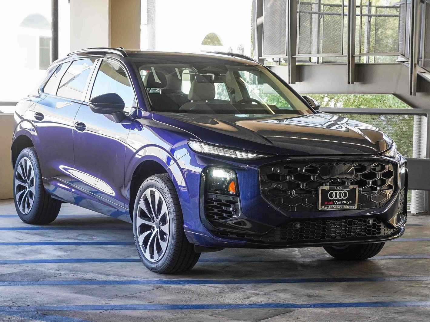 Thumbnail: 2026 Audi Q3 - 3