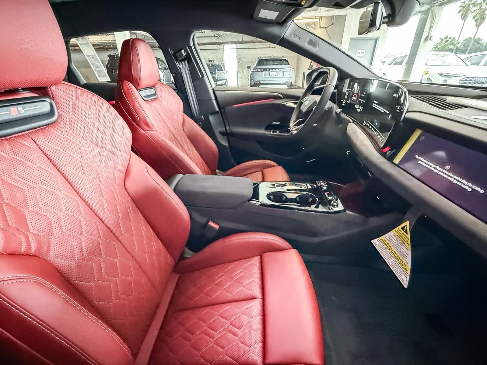 Thumbnail: 2025 Audi e-tron S - 17