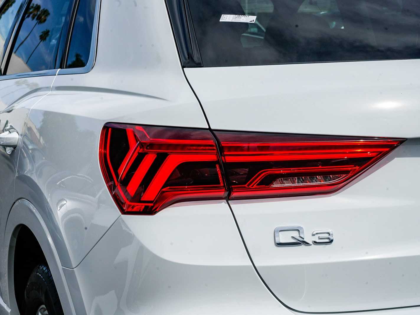 Thumbnail: 2025 Audi Q3 - 9