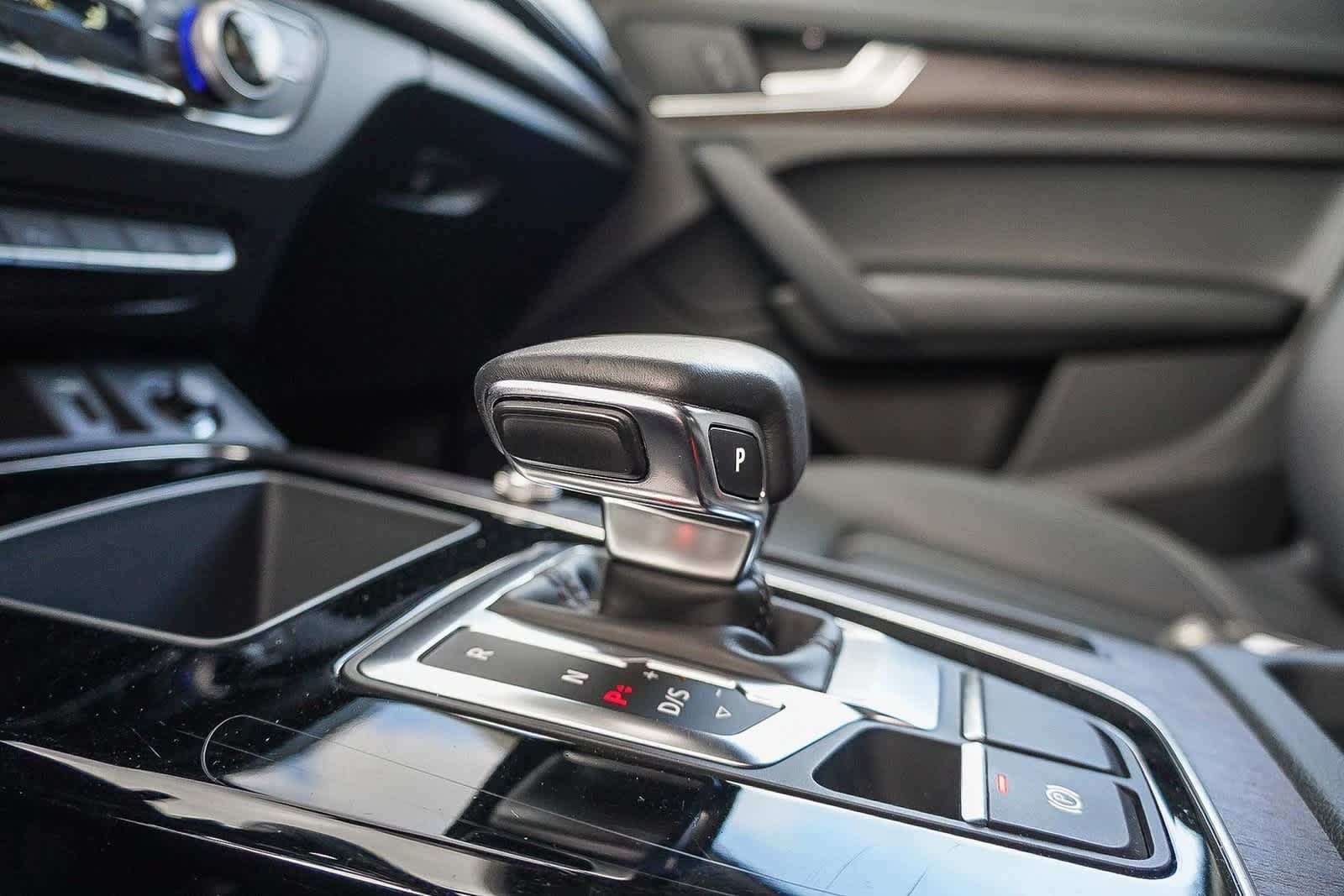 Thumbnail: 2023 Audi Q5 - 25