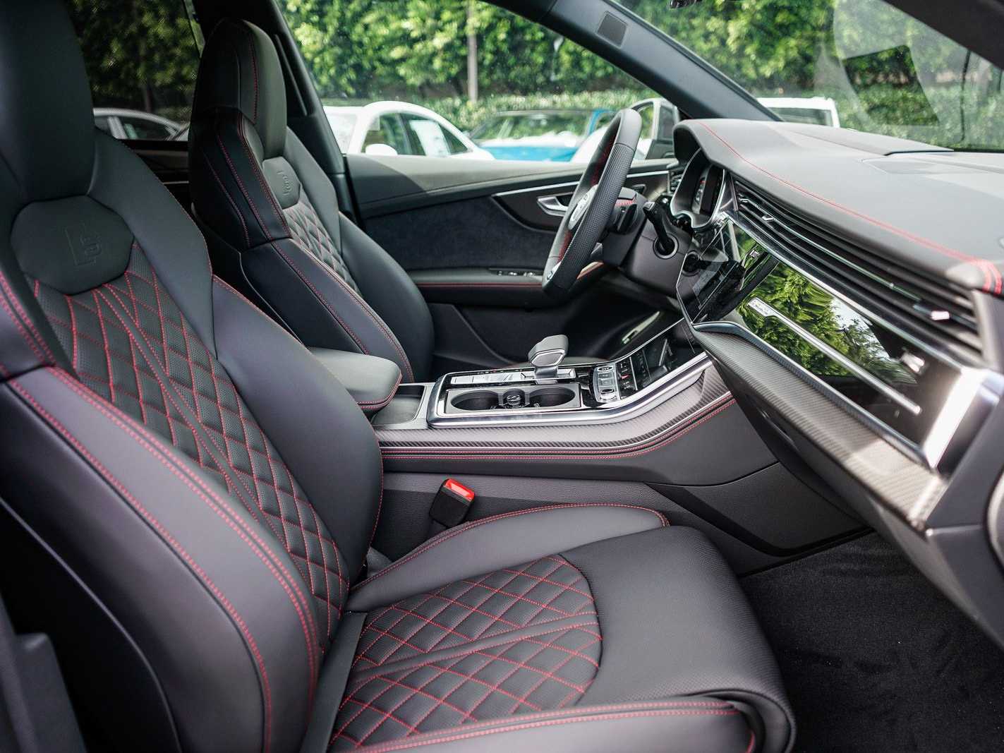 Thumbnail: 2026 Audi Q8 - 16