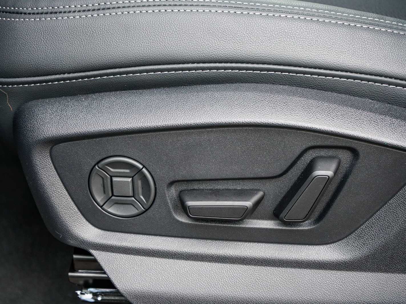 Thumbnail: 2026 Audi Q7 - 20