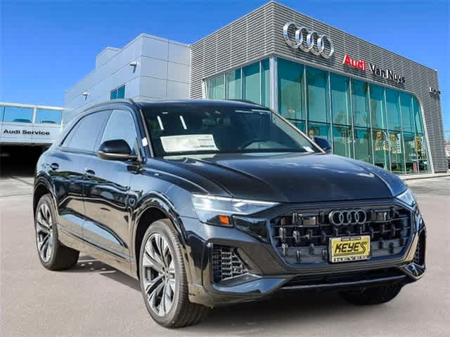 2024 Audi Q8 Premium 3