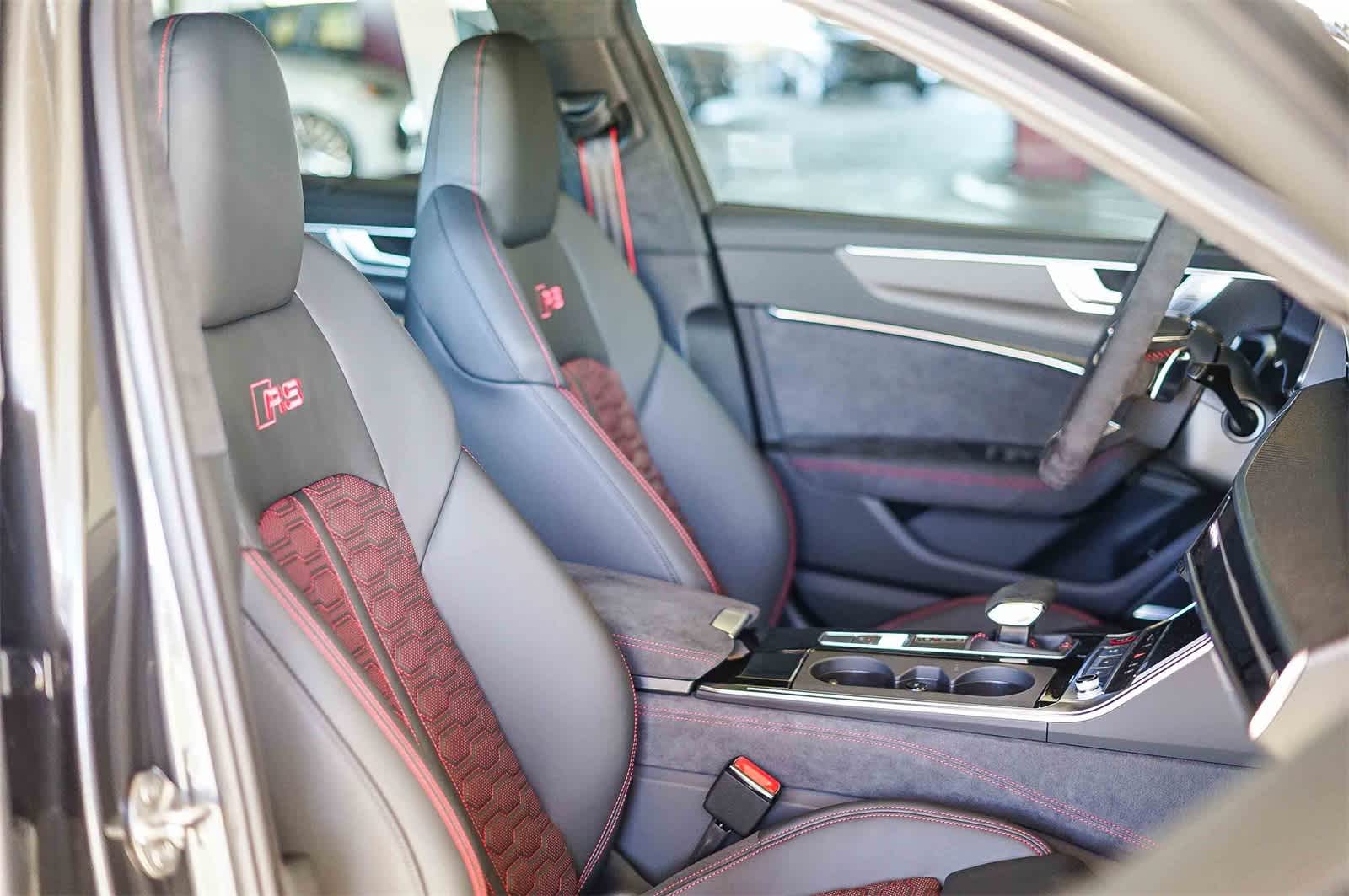 Thumbnail: 2026 Audi RS 6 - 19