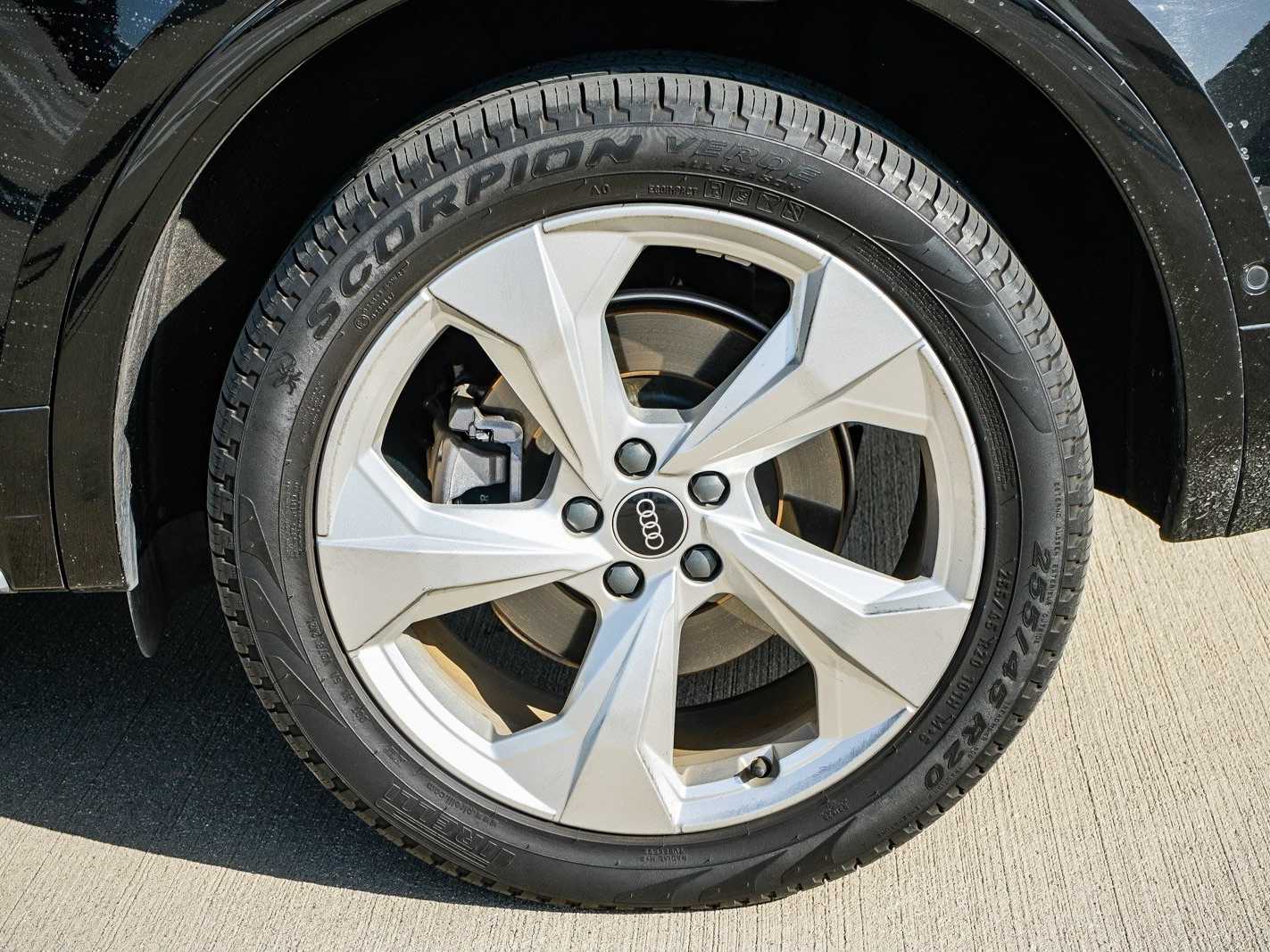 Thumbnail: 2022 Audi Q5 - 10