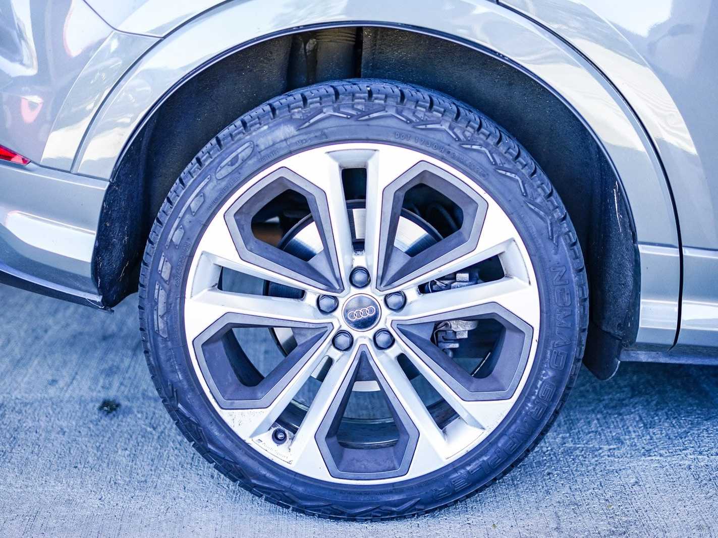 Thumbnail: 2020 Audi Q3 - 10