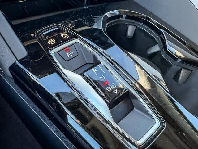 Thumbnail: 2025 Audi Q5 - 24