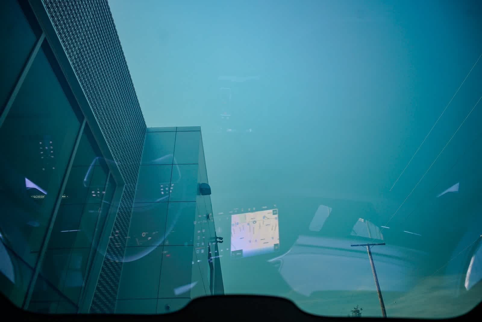 Thumbnail: 2025 Audi e-tron S - 11