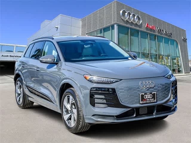 Thumbnail: 2025 Audi Q6 e-tron - 5