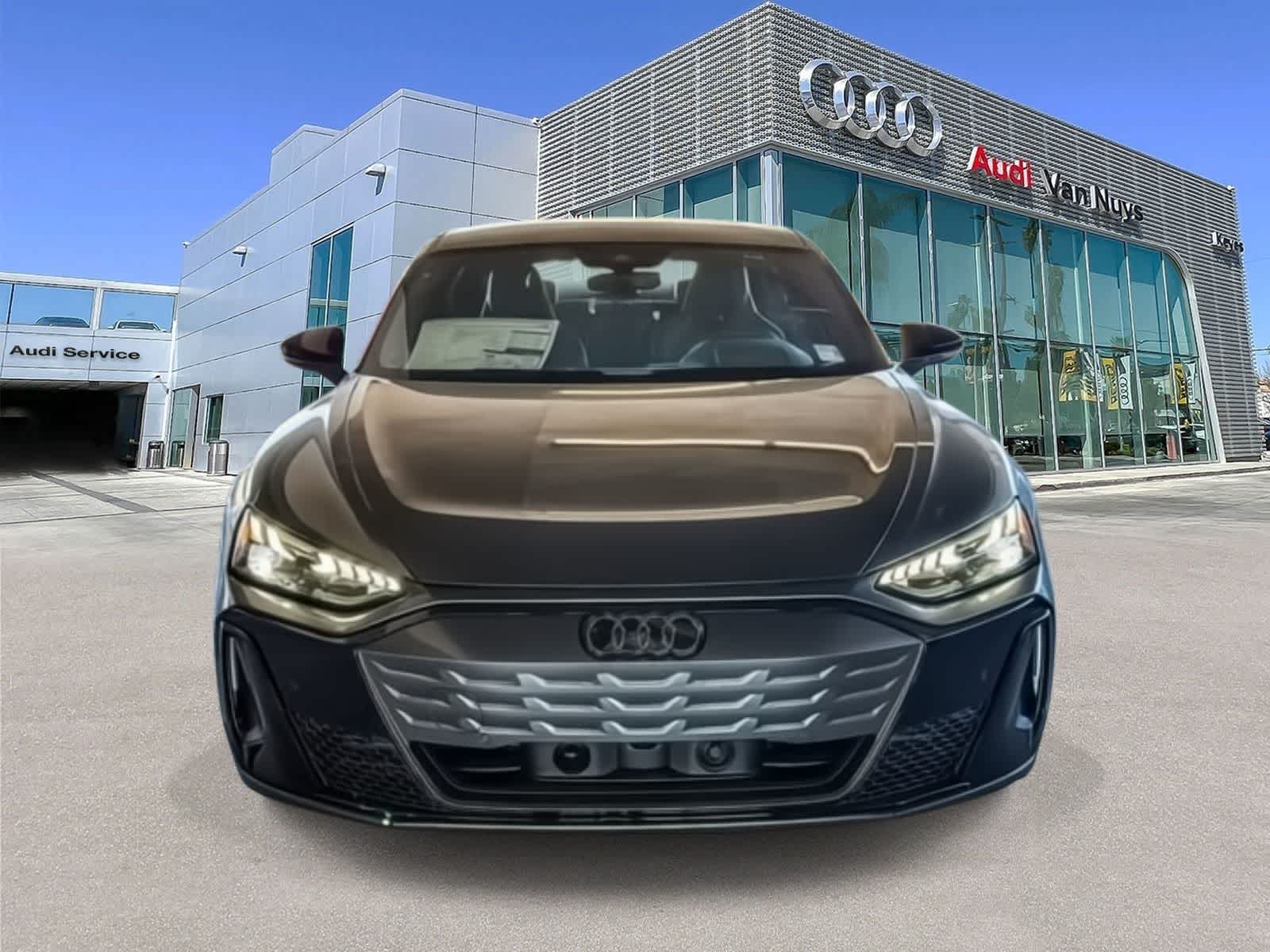 Thumbnail: 2026 Audi e-tron GT - 2
