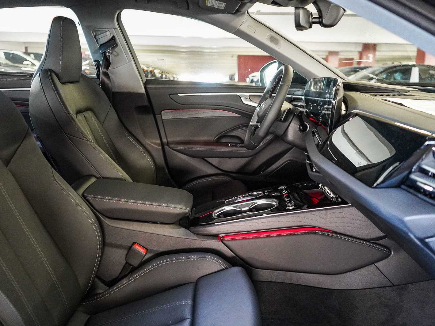 Thumbnail: 2026 Audi A6 - 17