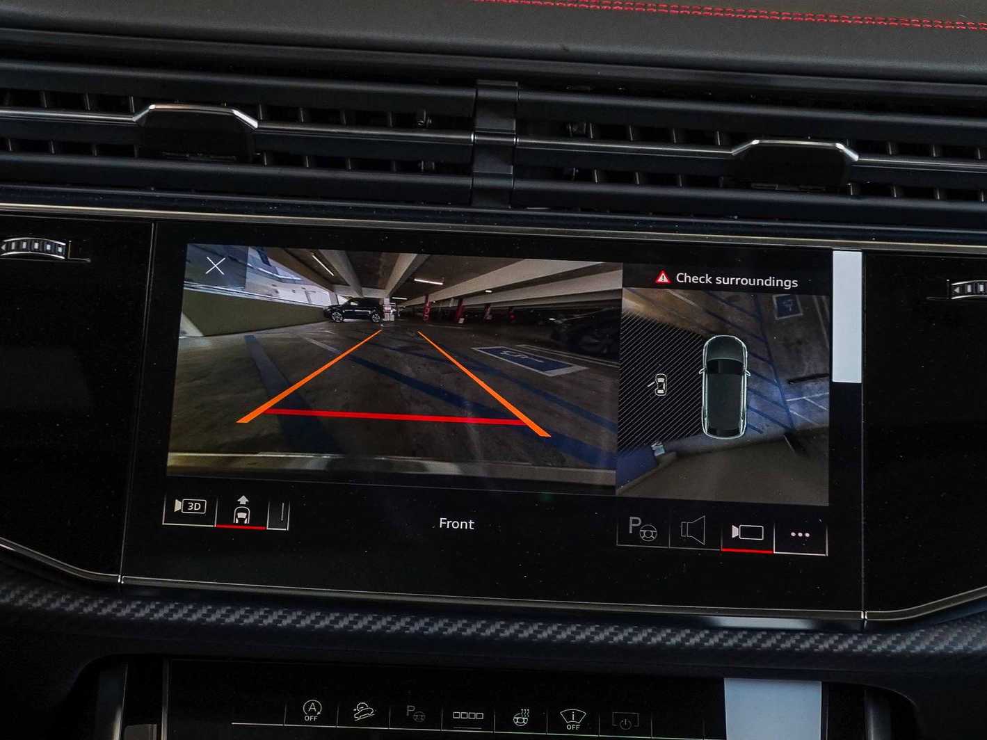 Thumbnail: 2026 Audi SQ8 - 14