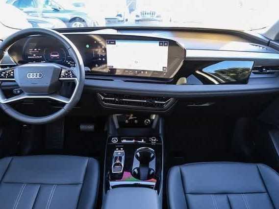 Thumbnail: 2025 Audi Q6 e-tron - 12