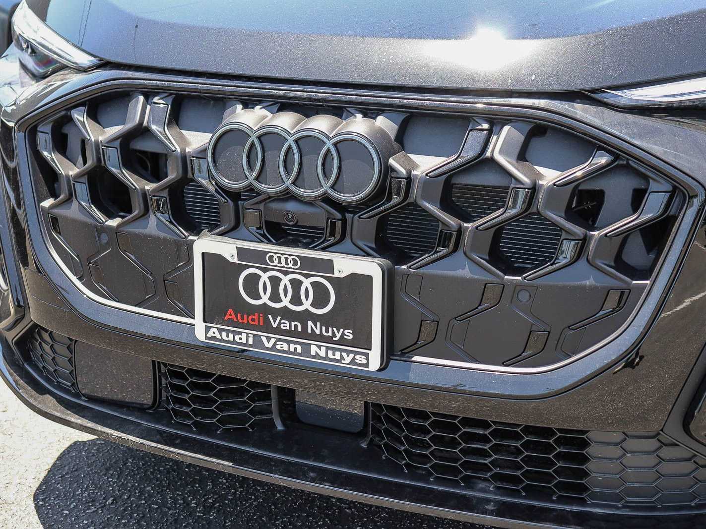 Thumbnail: 2026 Audi Q5 - 8