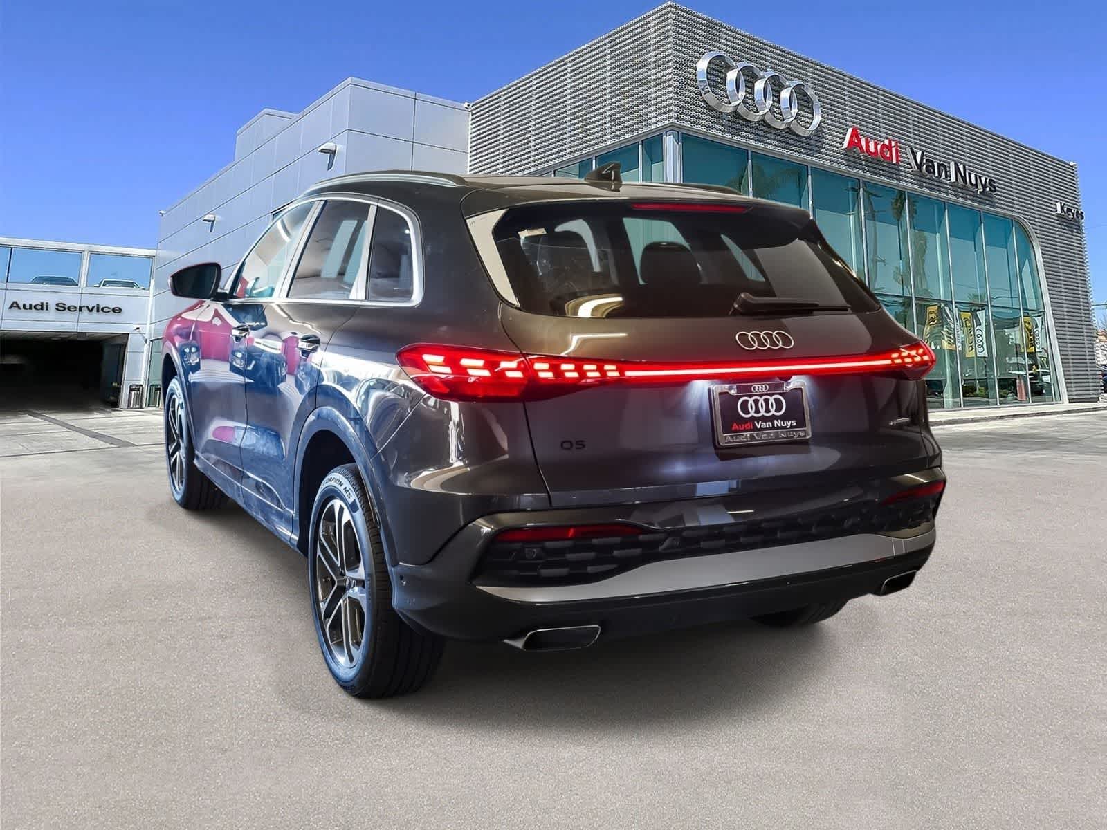 Thumbnail: 2026 Audi Q5 - 6