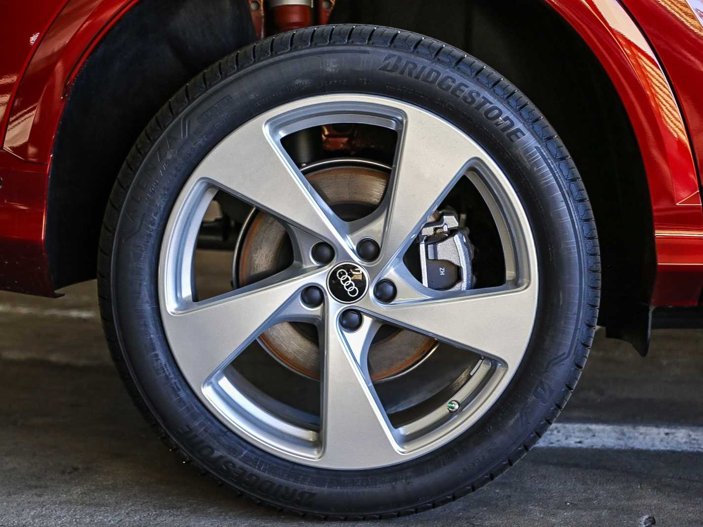 Thumbnail: 2025 Audi Q5 - 11