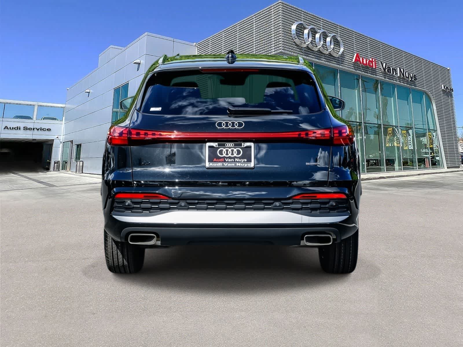 Thumbnail: 2025 Audi Q5 - 3
