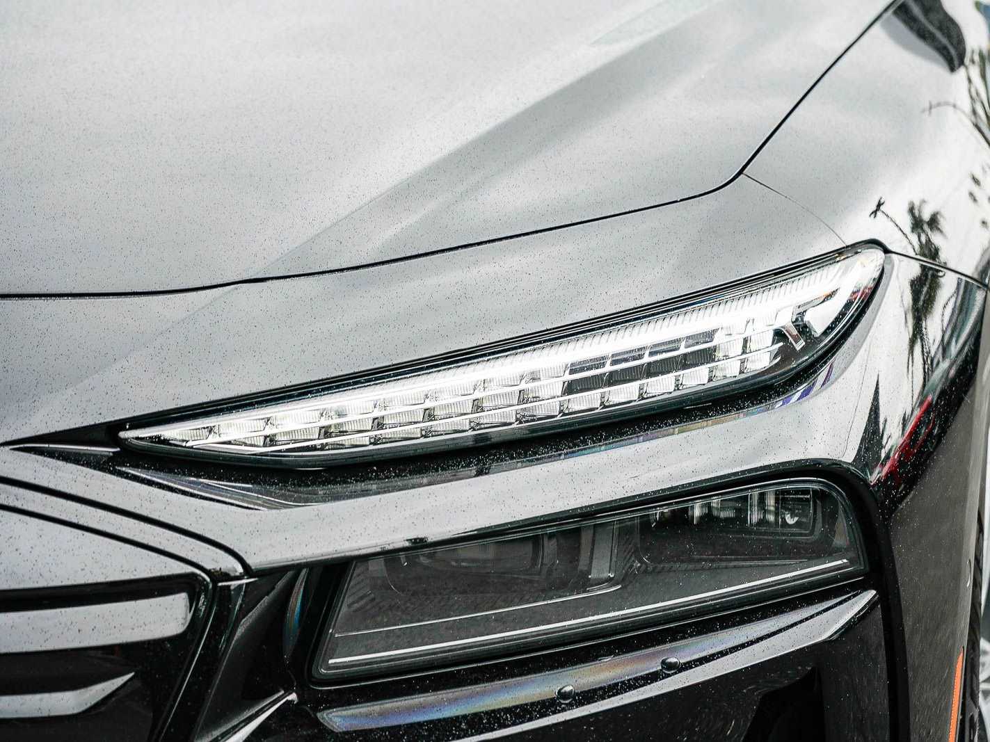 Thumbnail: 2025 Audi e-tron - 7
